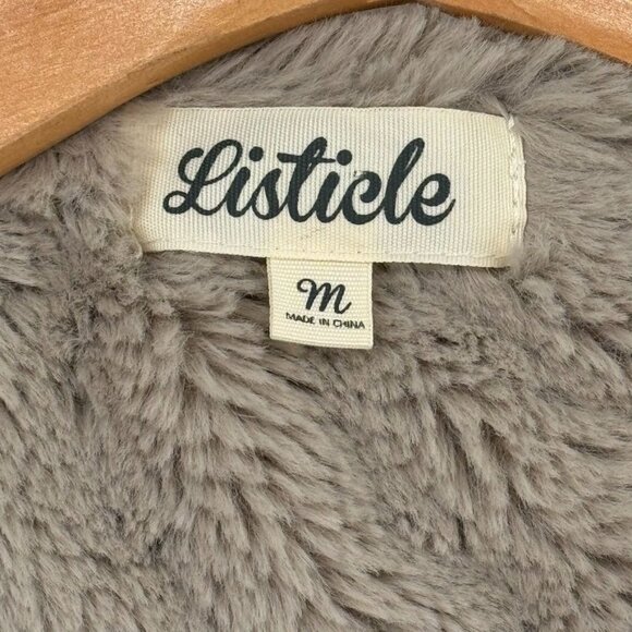 Listicle Women's Faux Fur Coat size Medium Light gray open - Picture 2 of 7